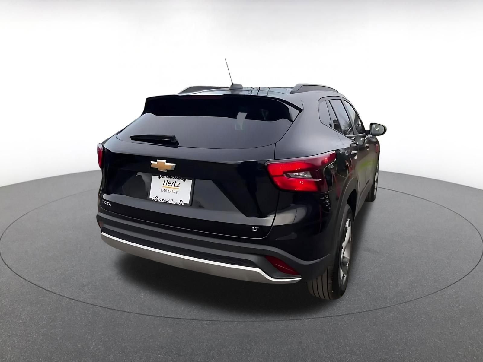 Thumbnail: 2025 Chevrolet Trax - 14