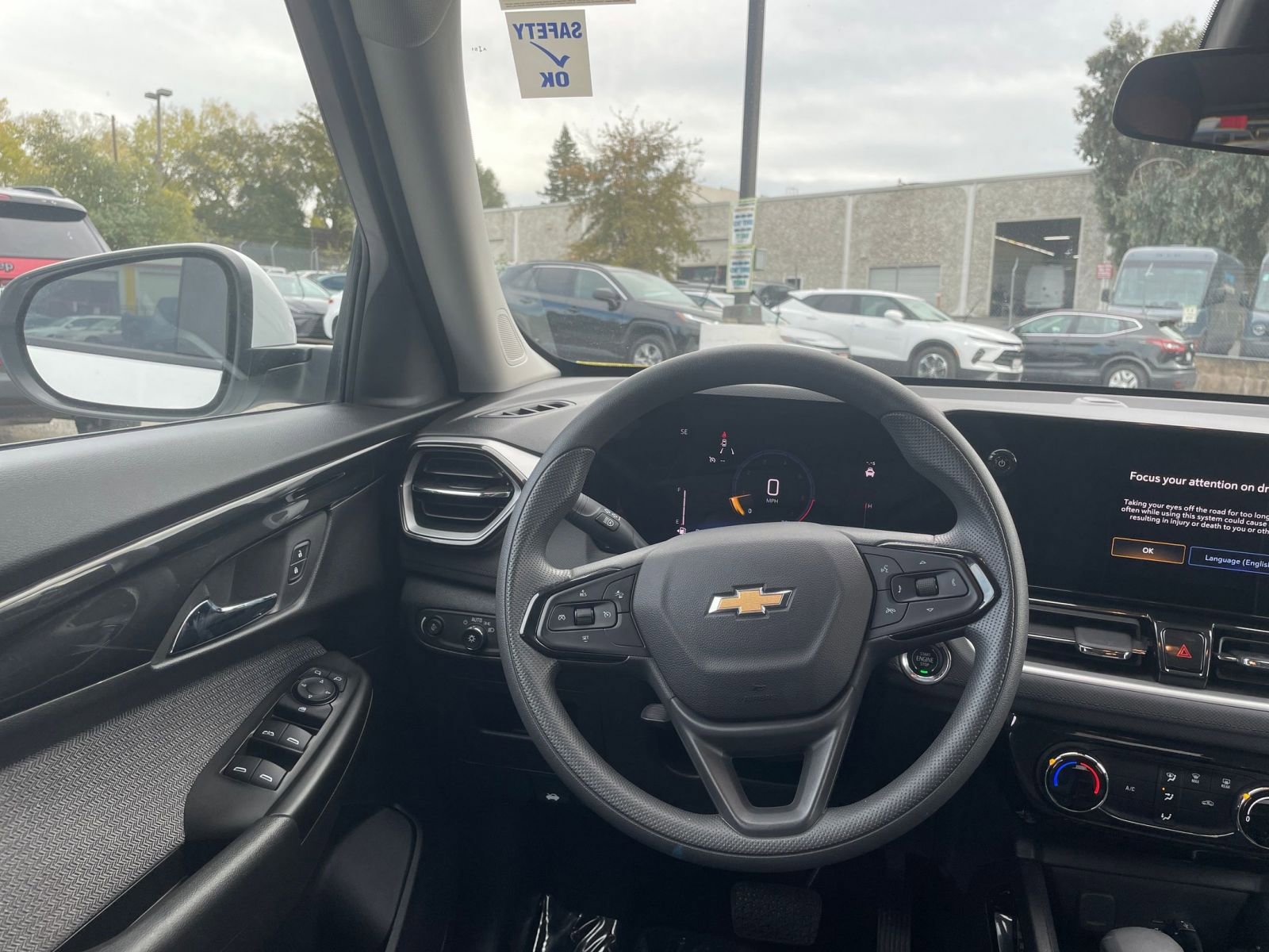 Thumbnail: 2025 Chevrolet TrailBlazer - 32