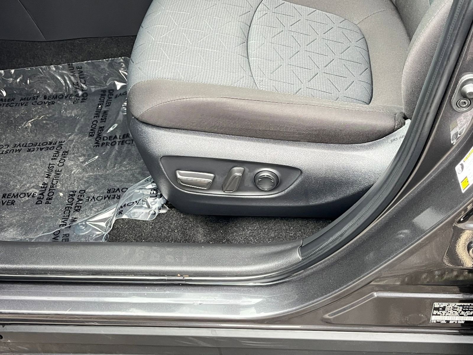 Thumbnail: 2025 Toyota RAV4 - 24