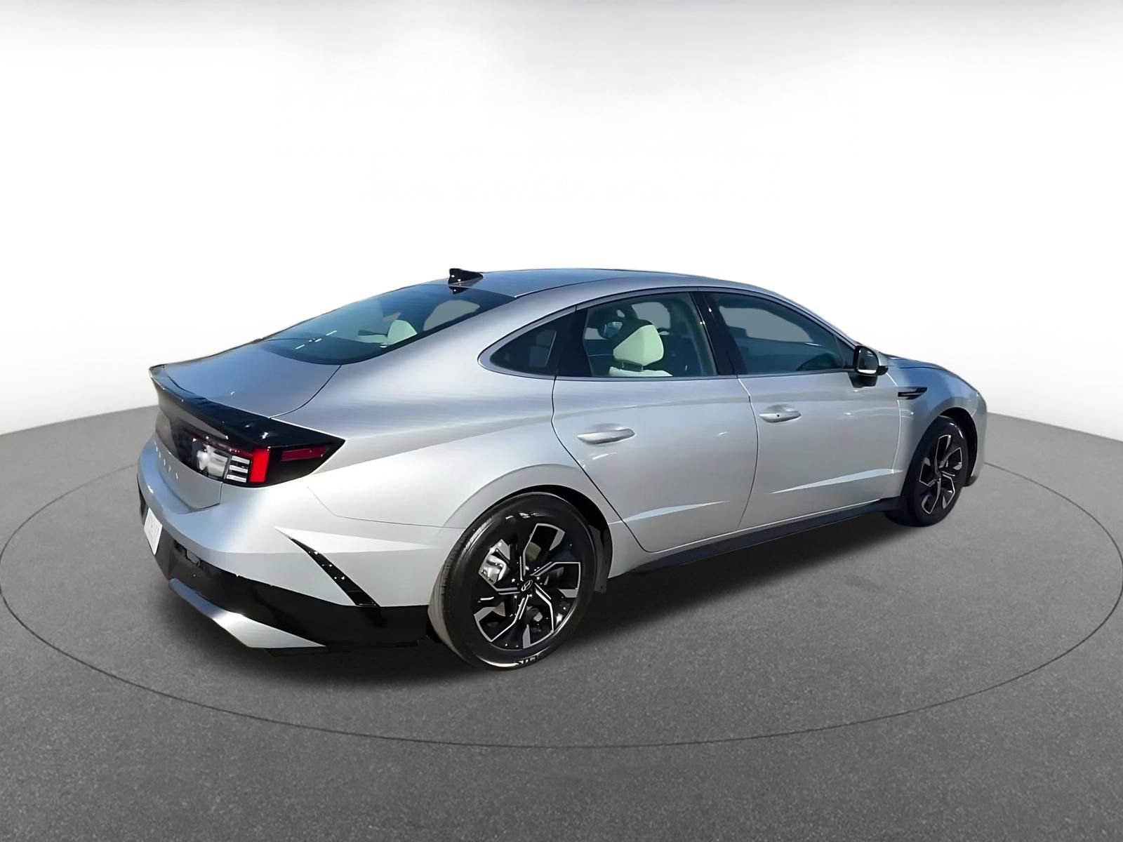 Thumbnail: 2025 Hyundai Sonata - 15