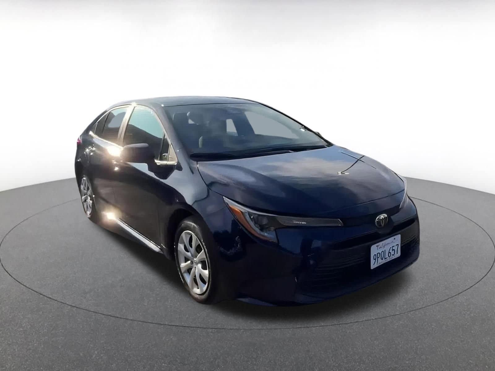 Thumbnail: 2025 Toyota Corolla - 3