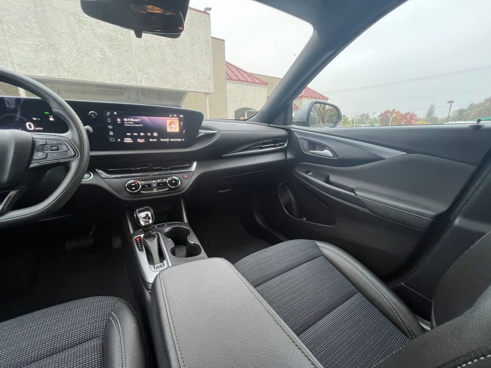 Thumbnail: 2025 Buick Envista - 33