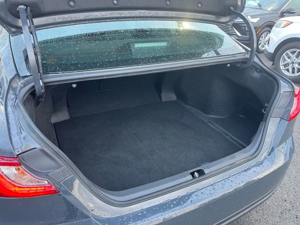 Thumbnail: 2025 Toyota Camry - 28