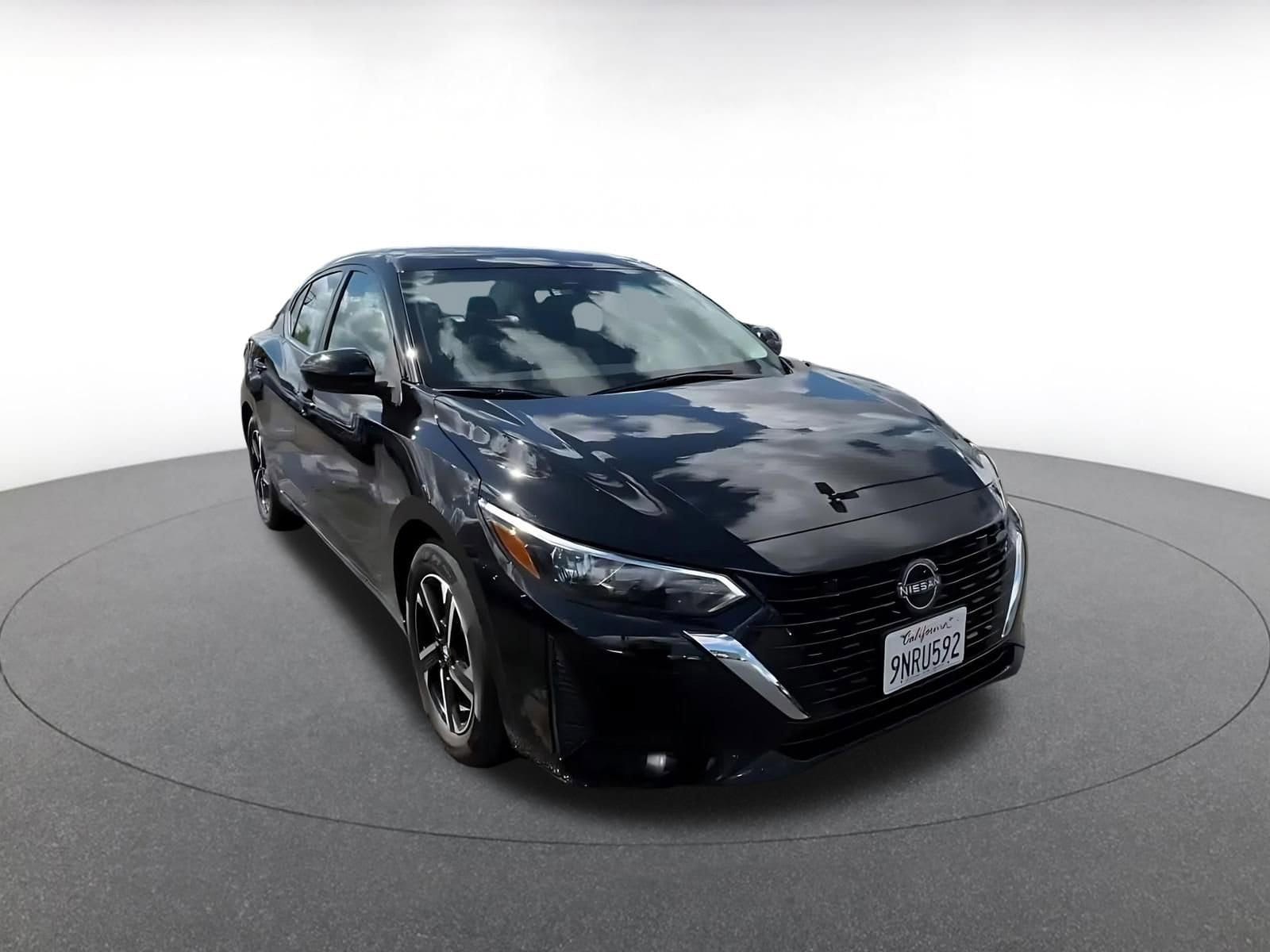 Thumbnail: 2025 Nissan Sentra - 3
