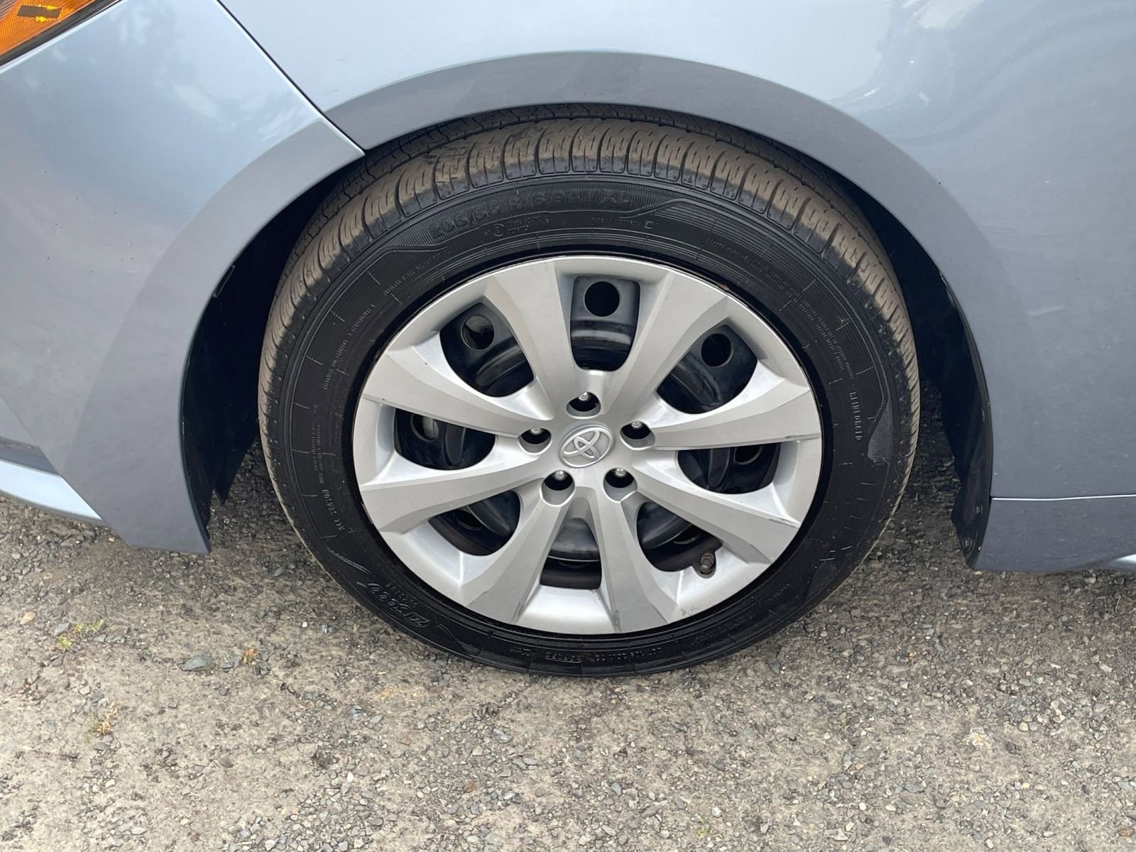 Thumbnail: 2023 Toyota Corolla - 29