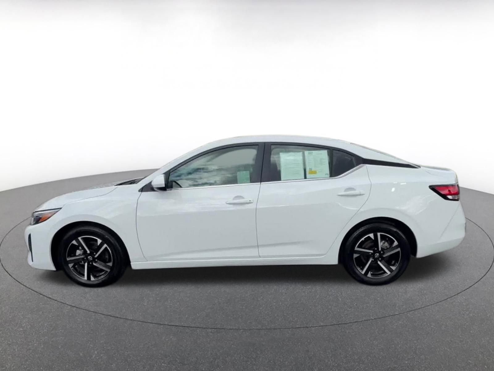 Thumbnail: 2025 Nissan Sentra - 9