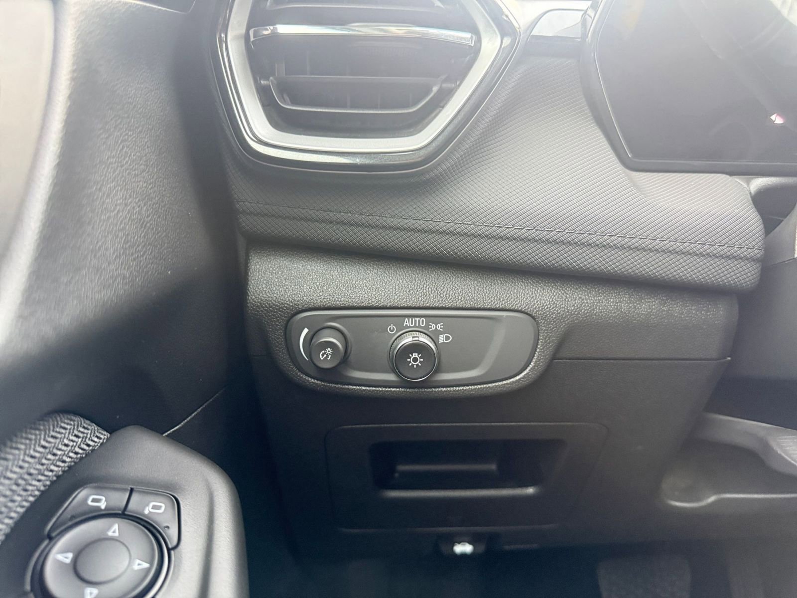 Thumbnail: 2025 Chevrolet TrailBlazer - 34