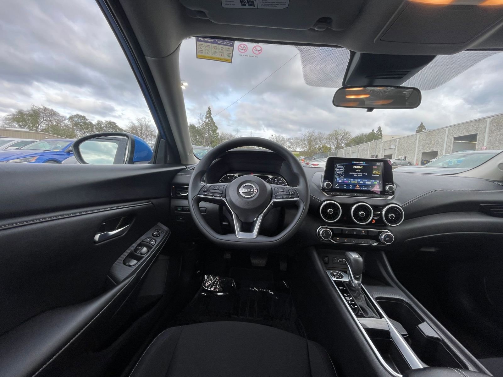 Thumbnail: 2025 Nissan Sentra - 32