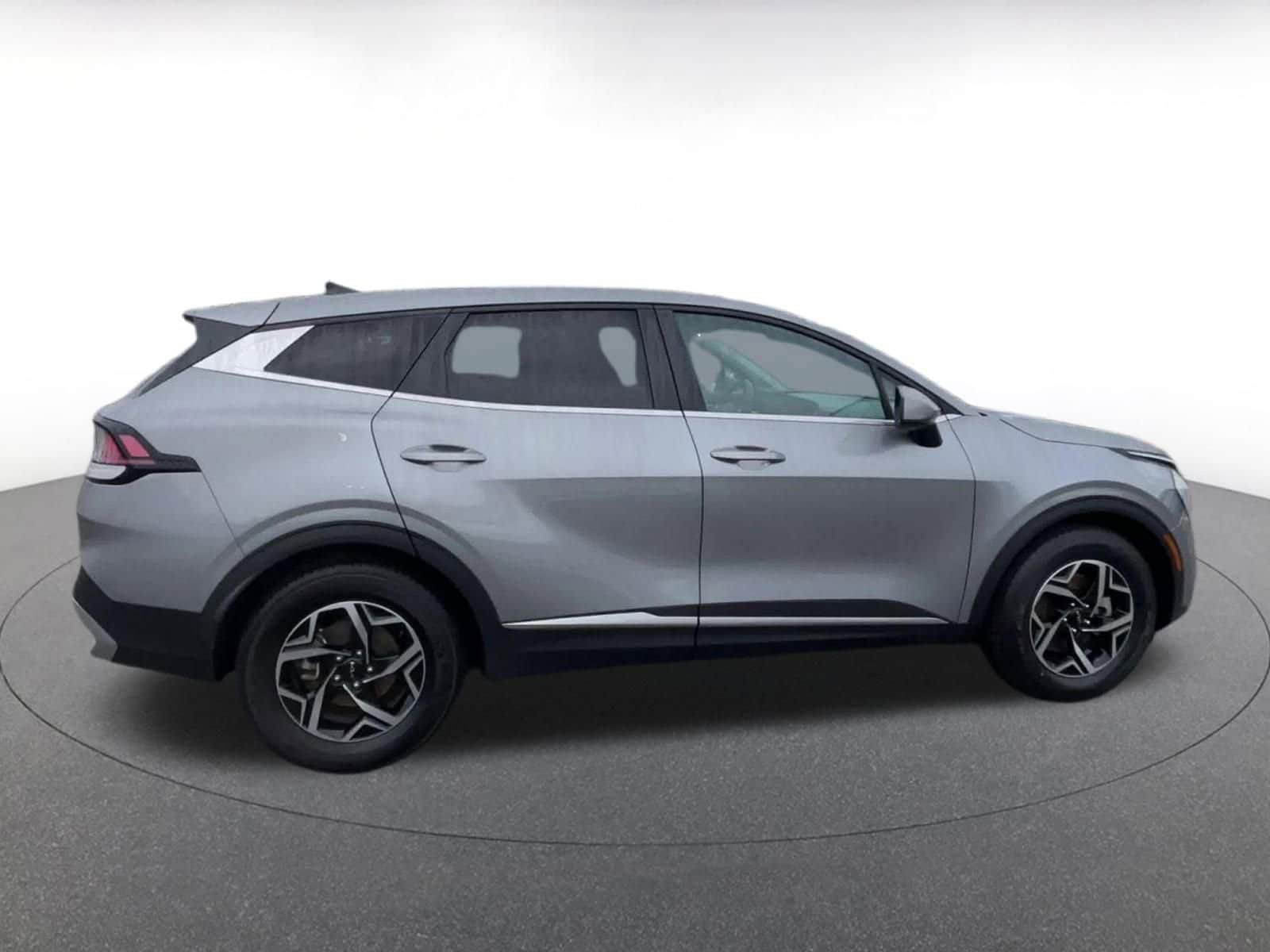 Thumbnail: 2023 Kia Sportage - 16