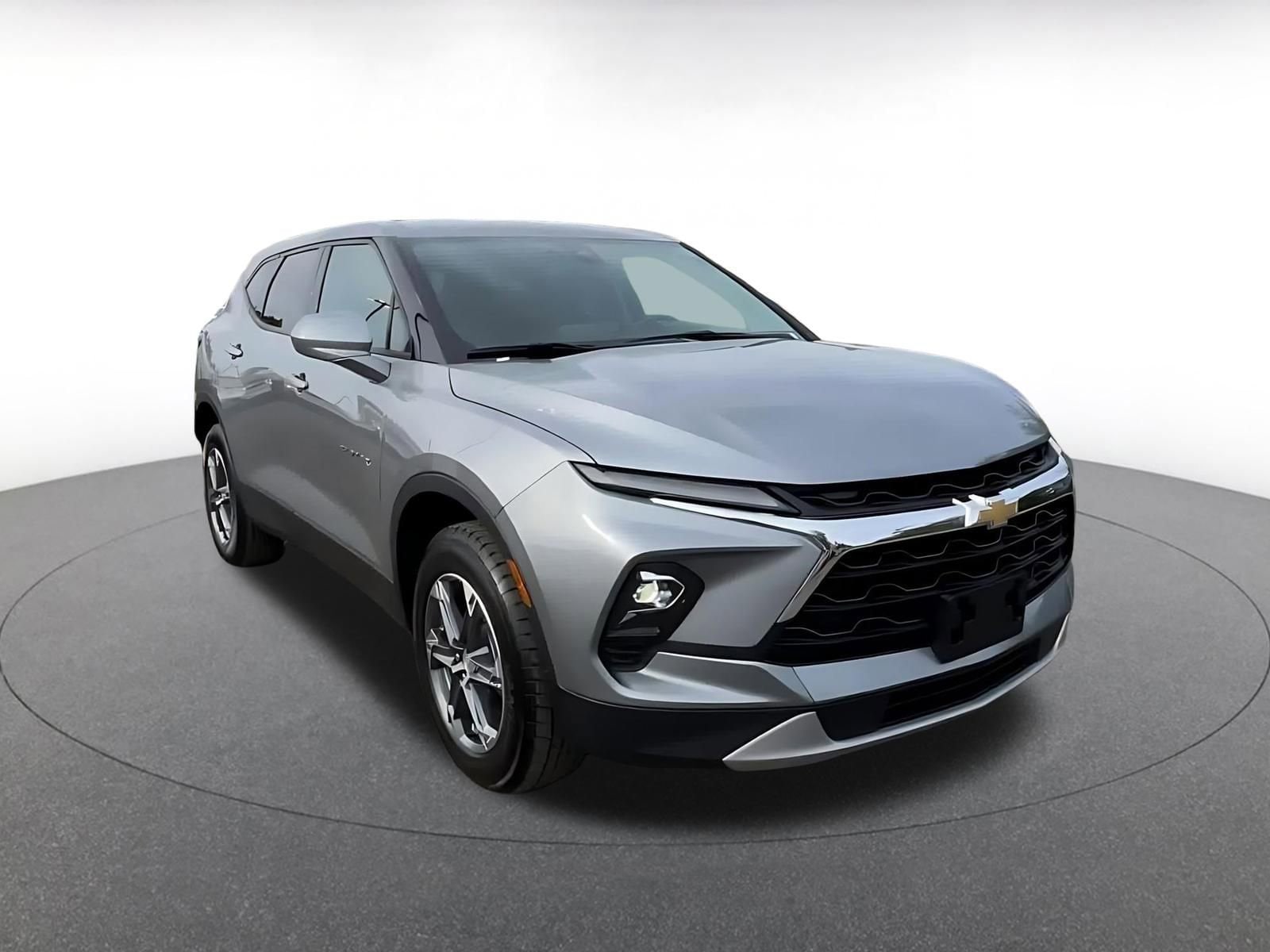 Thumbnail: 2025 Chevrolet Blazer - 3