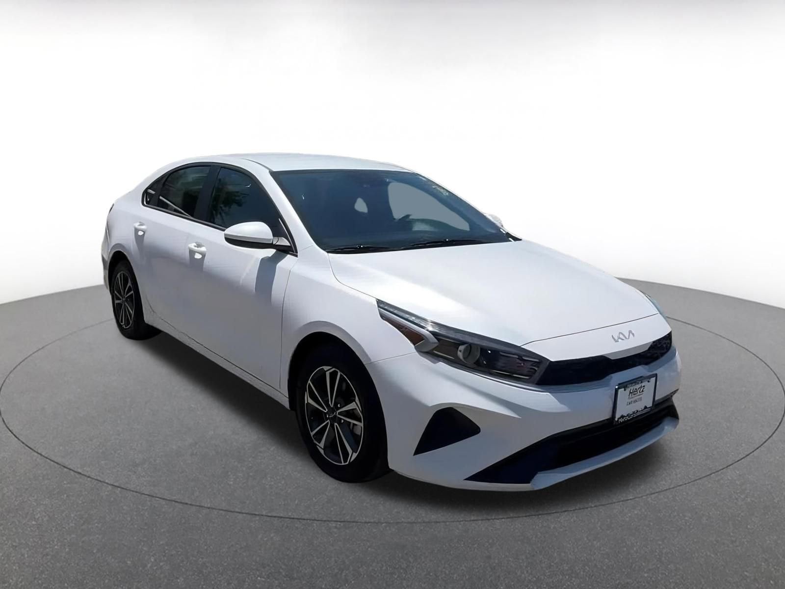 2024 Kia Forte LXS 3