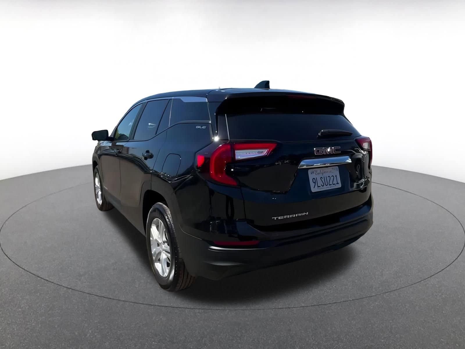 Thumbnail: 2024 GMC Terrain - 11