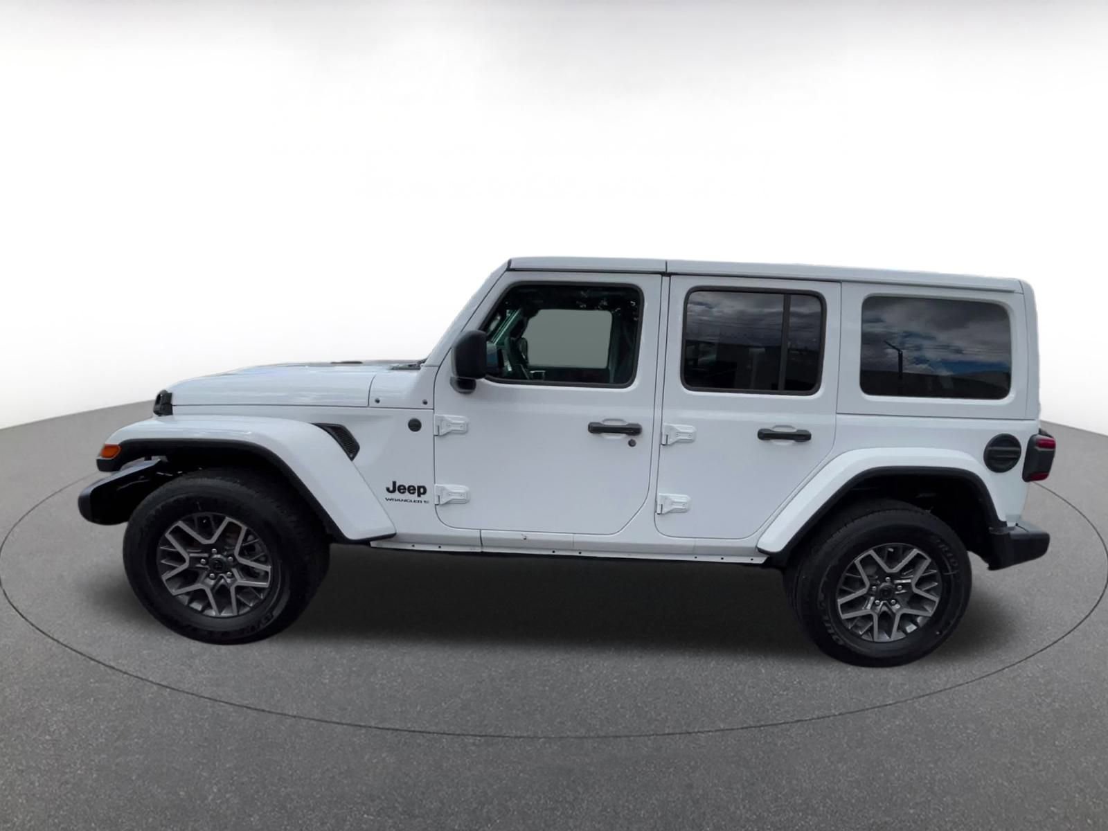 Thumbnail: 2025 Jeep Wrangler - 9
