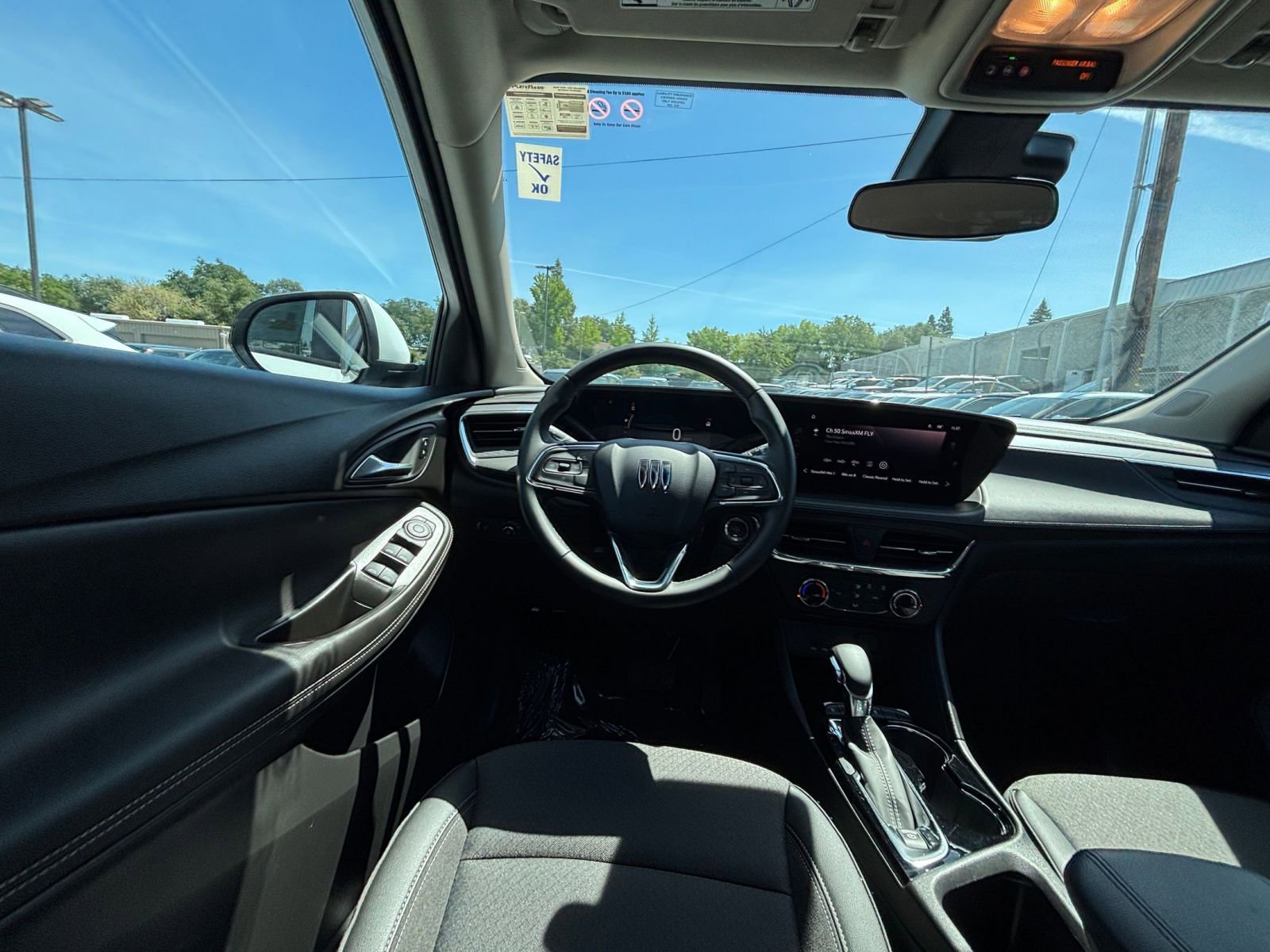 Thumbnail: 2025 Buick Encore GX - 33