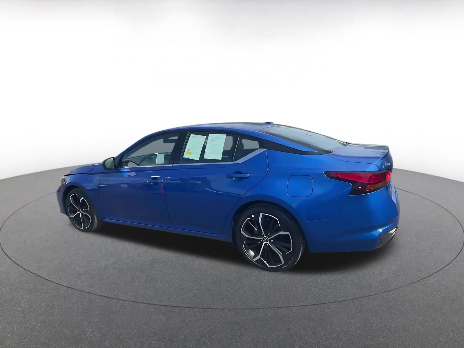 Thumbnail: 2025 Nissan Altima - 10