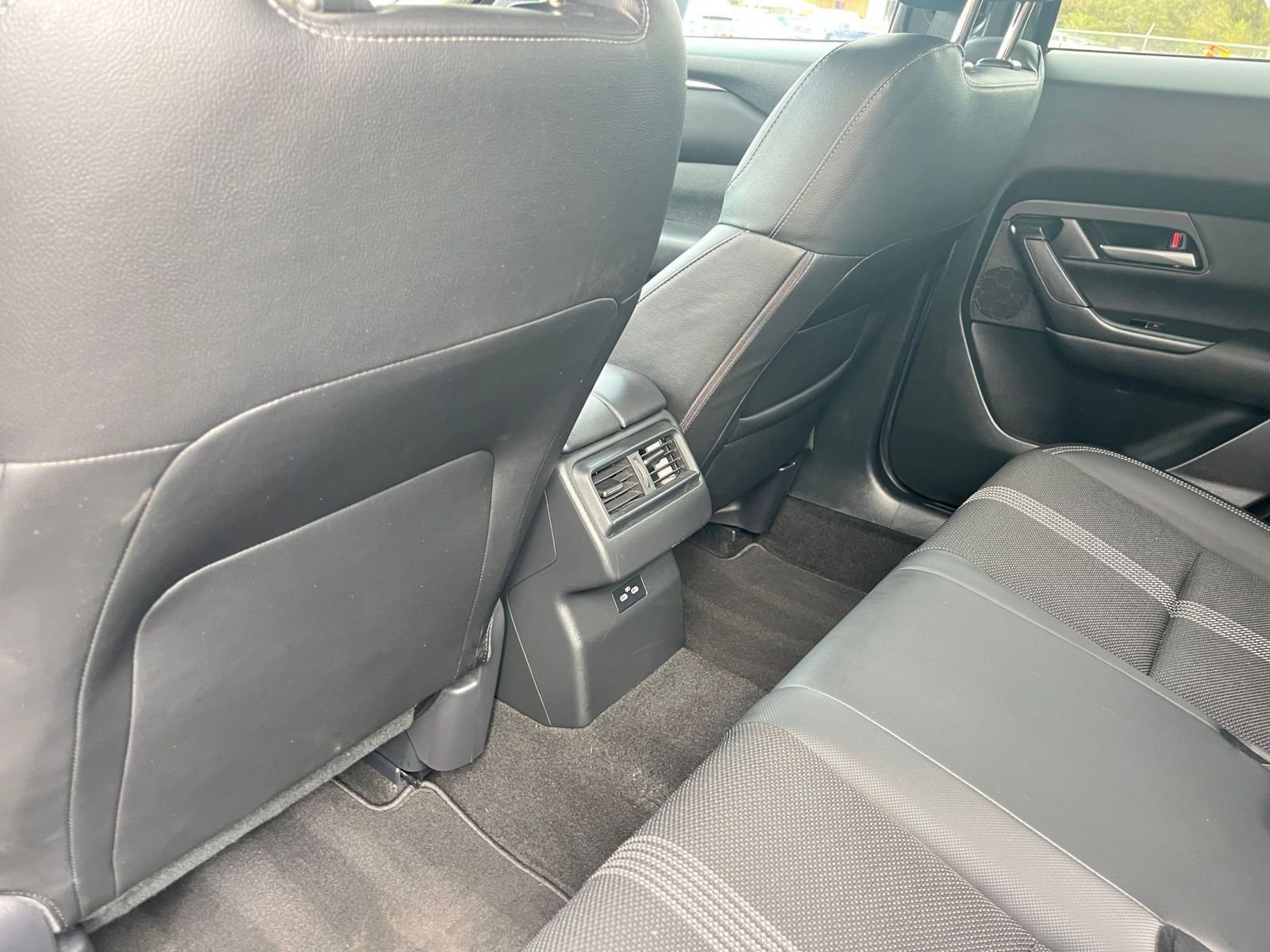 Thumbnail: 2025 Mazda CX-50 - 24