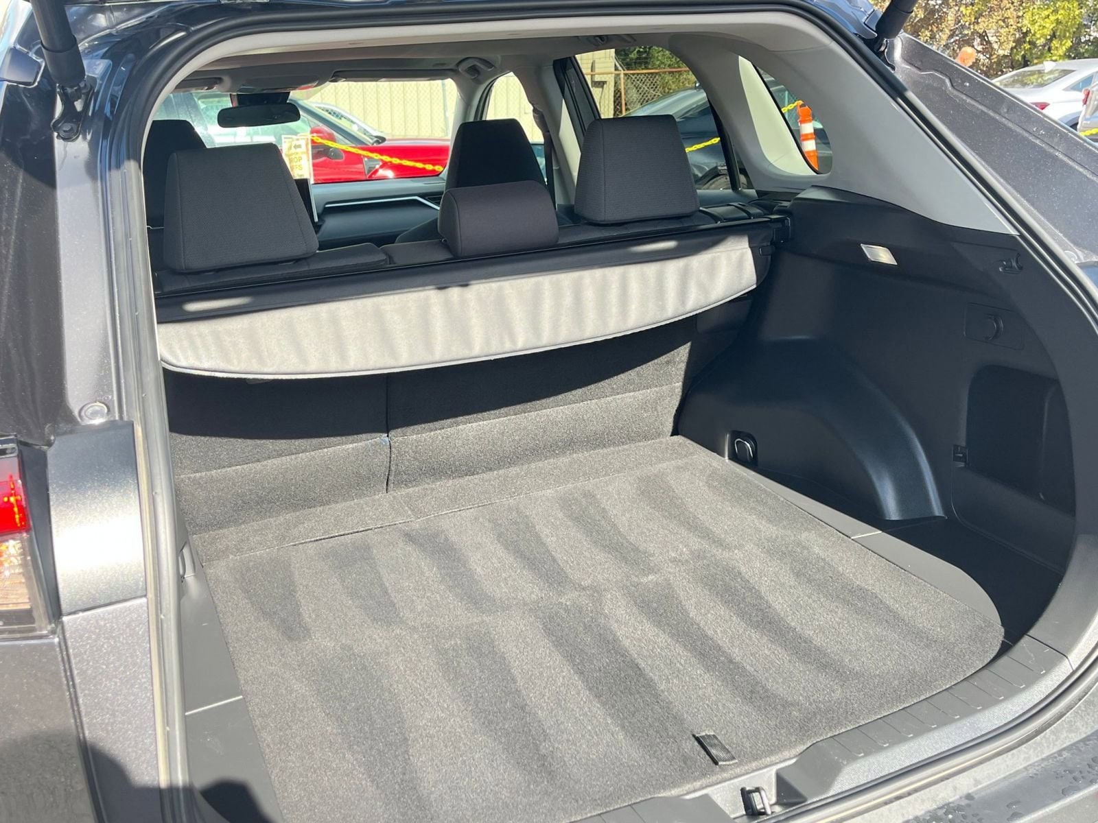 Thumbnail: 2025 Toyota RAV4 - 31