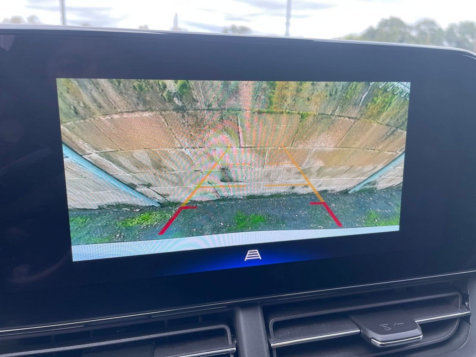 Thumbnail: 2025 Chevrolet Trax - 17