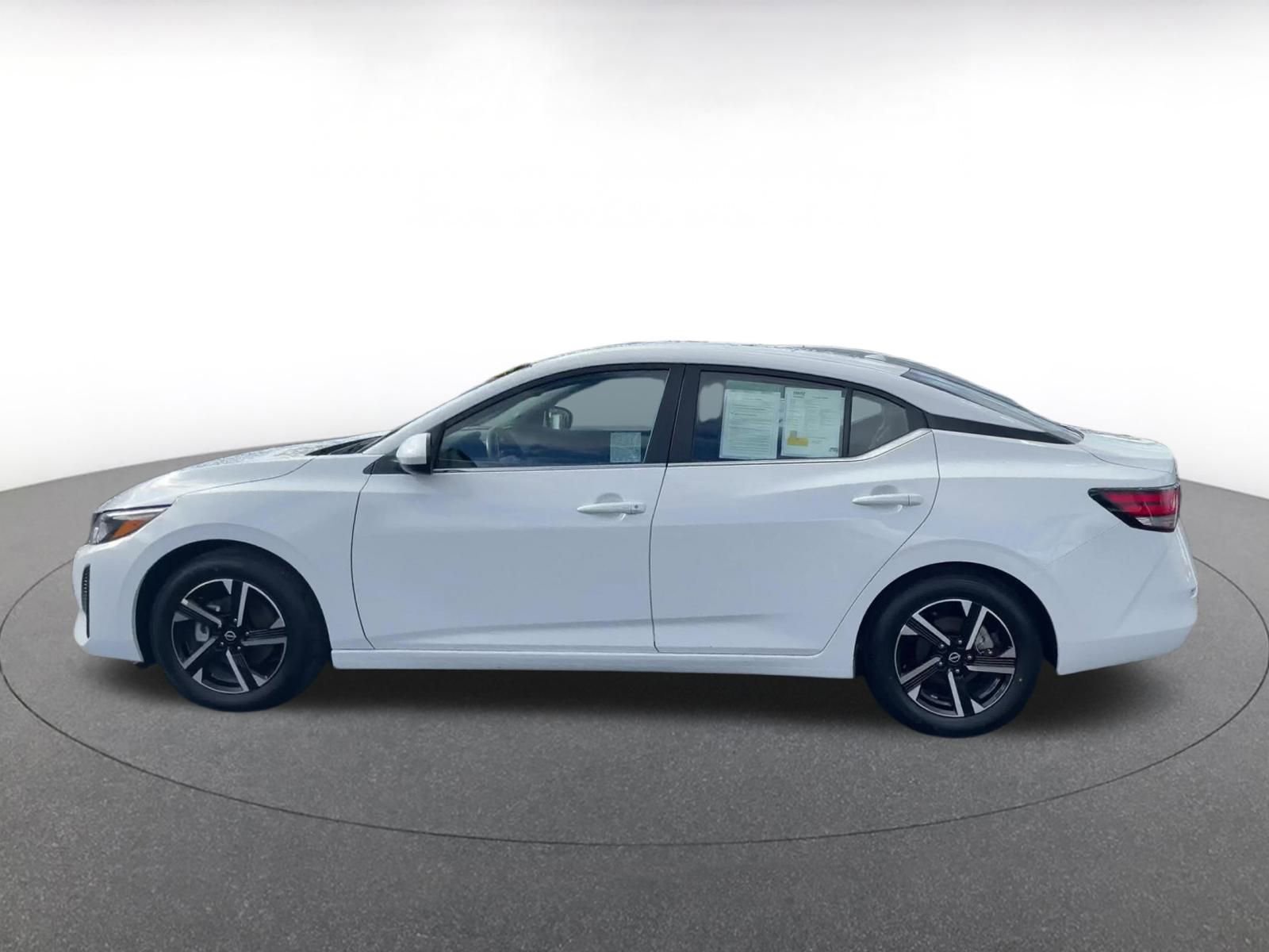 Thumbnail: 2025 Nissan Sentra - 9