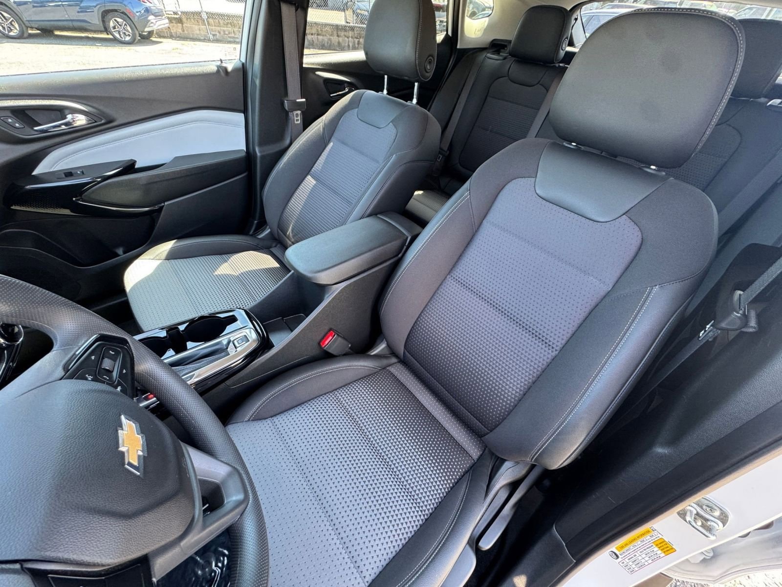 Thumbnail: 2025 Chevrolet Trax - 35