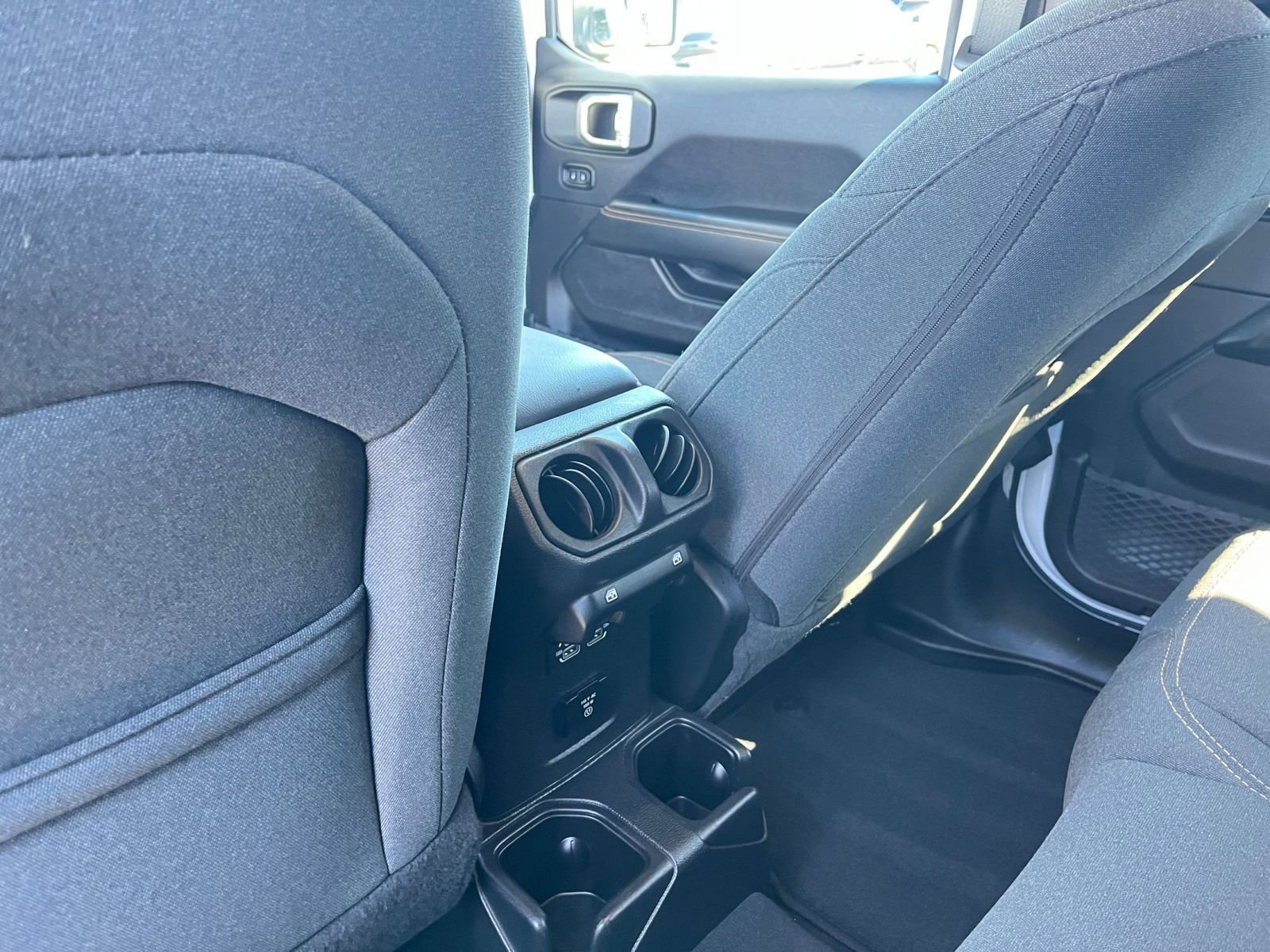 Thumbnail: 2025 Jeep Wrangler - 23