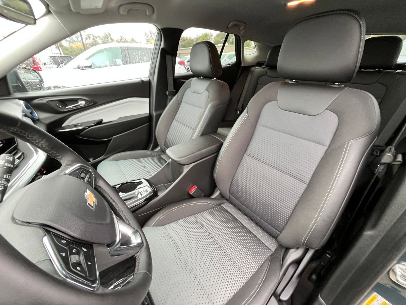 Thumbnail: 2025 Chevrolet Trax - 34