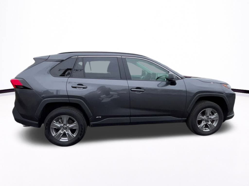 Thumbnail: 2025 Toyota RAV4 - 16