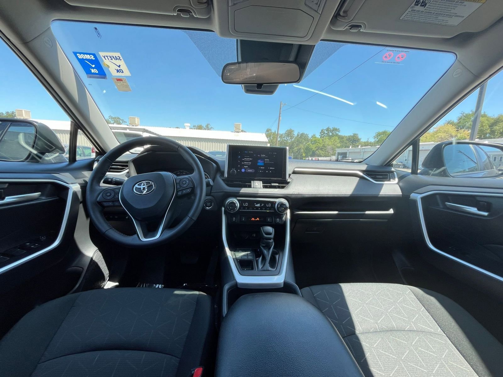 Thumbnail: 2024 Toyota RAV4 - 33