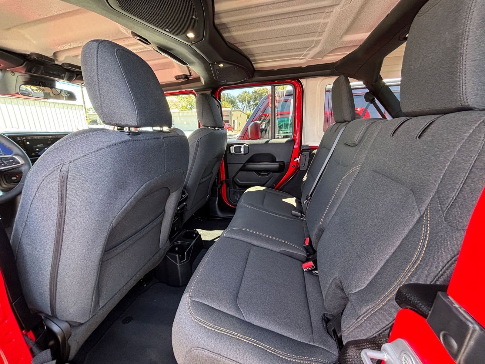 Thumbnail: 2025 Jeep Wrangler - 25