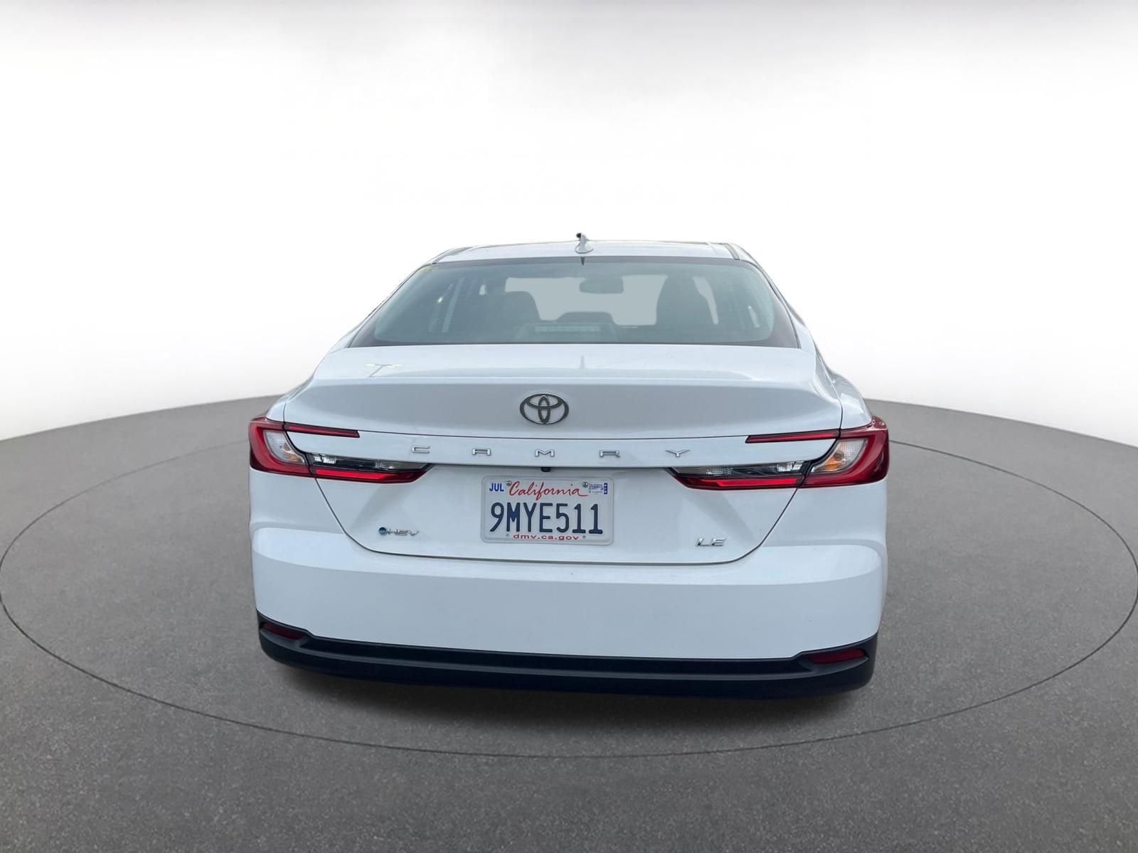 Thumbnail: 2025 Toyota Camry - 17