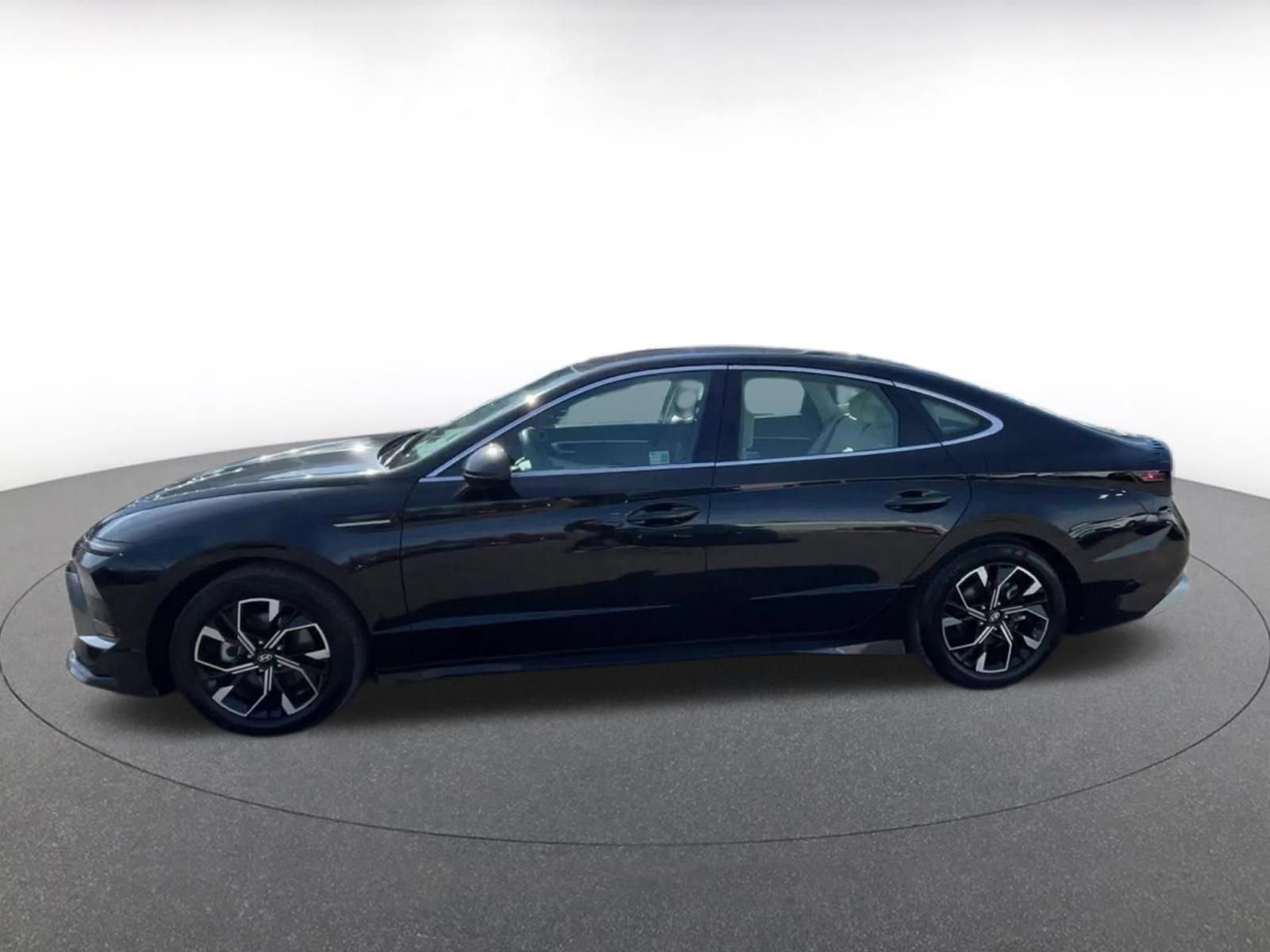 Thumbnail: 2025 Hyundai Sonata - 9