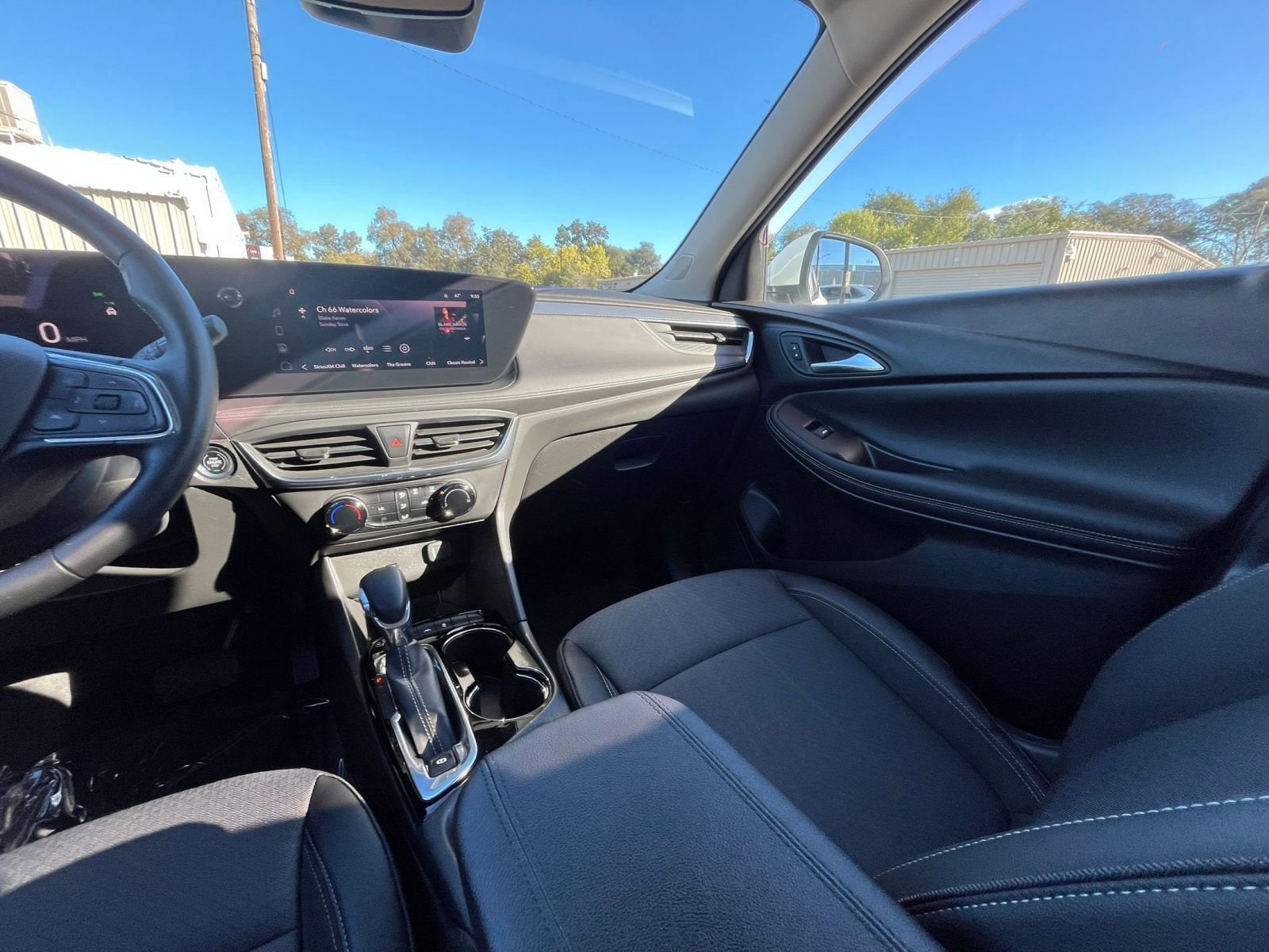 Thumbnail: 2025 Buick Encore GX - 33