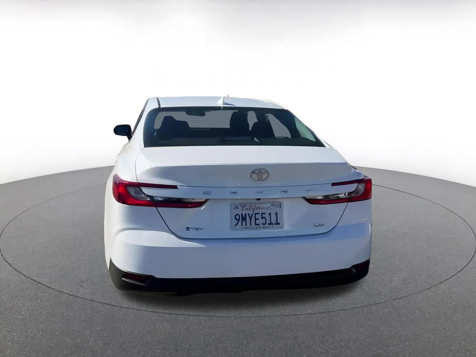 Thumbnail: 2025 Toyota Camry - 18