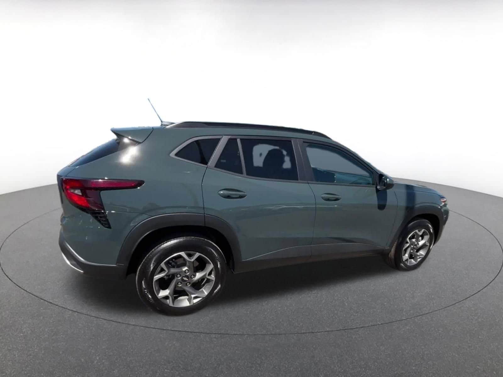 Thumbnail: 2025 Chevrolet Trax - 14