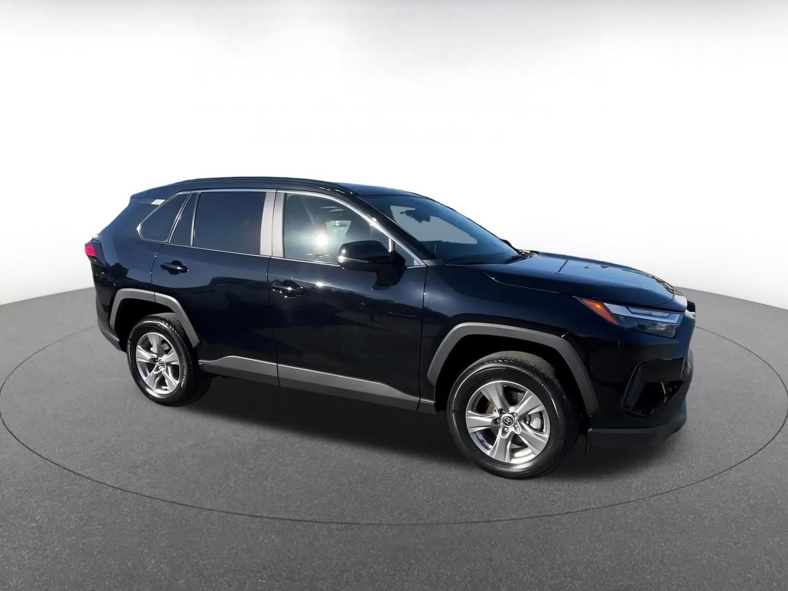 Thumbnail: 2025 Toyota RAV4 - 2