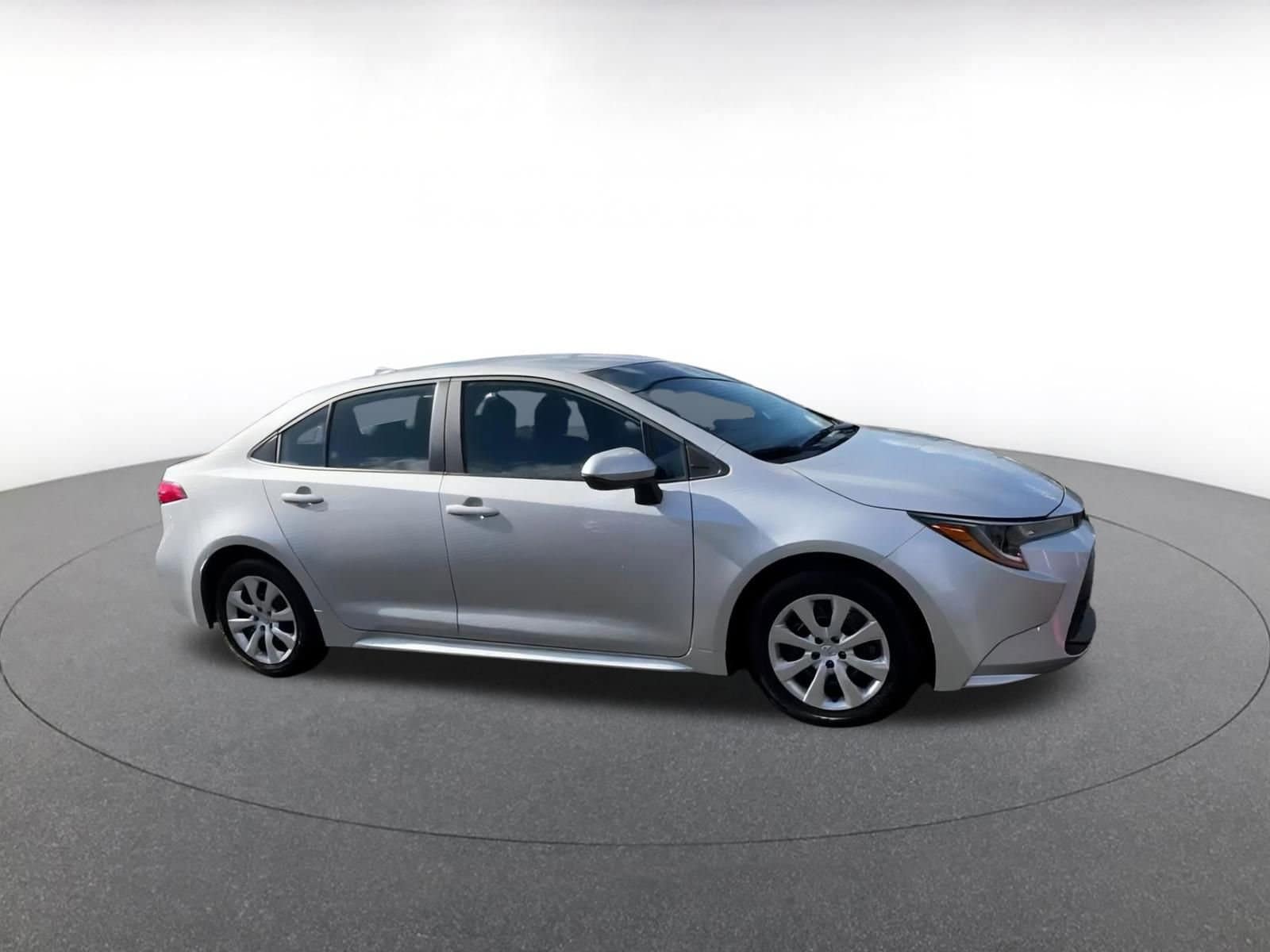 Thumbnail: 2025 Toyota Corolla - 2