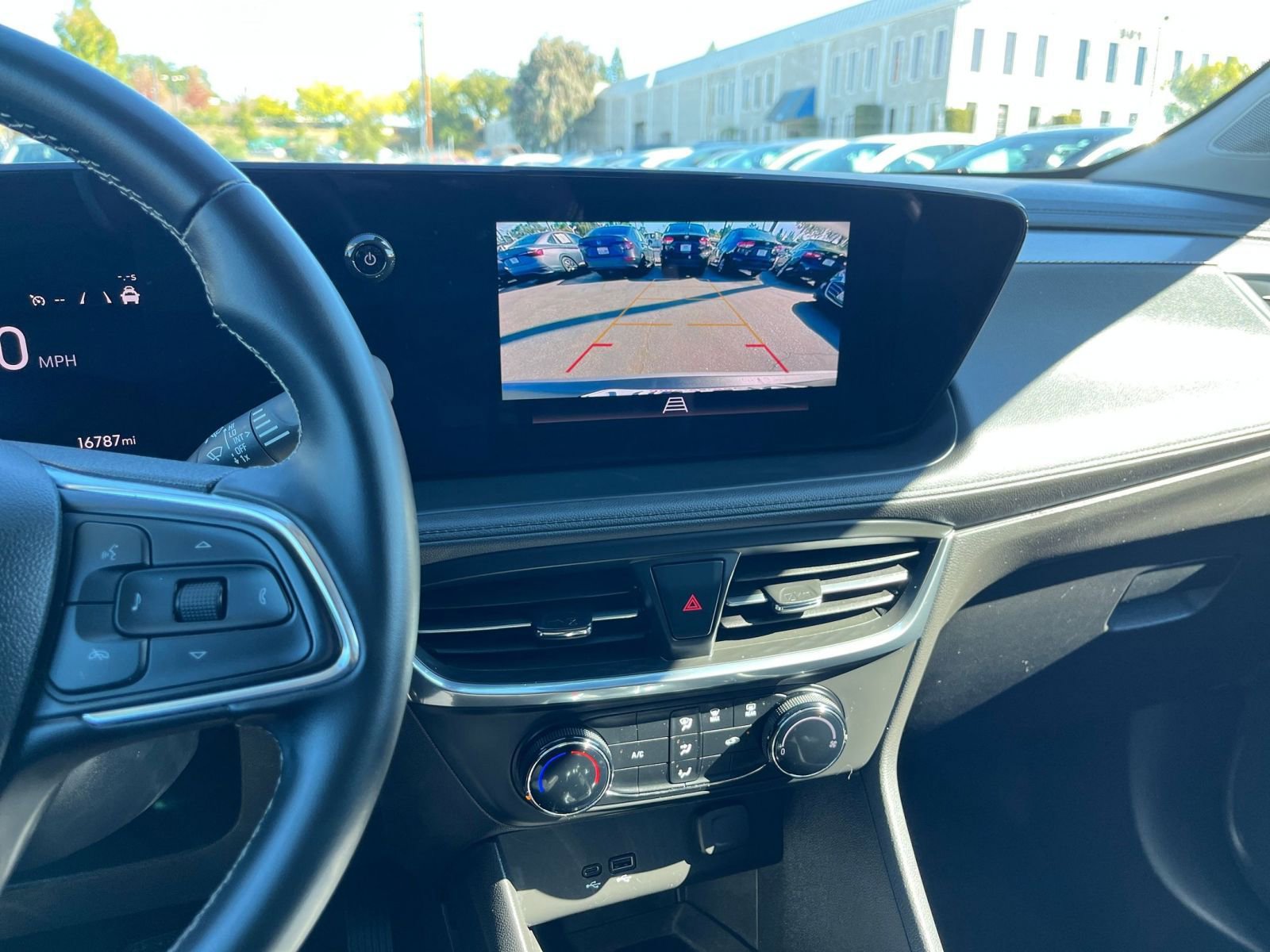 Thumbnail: 2025 Buick Encore GX - 17