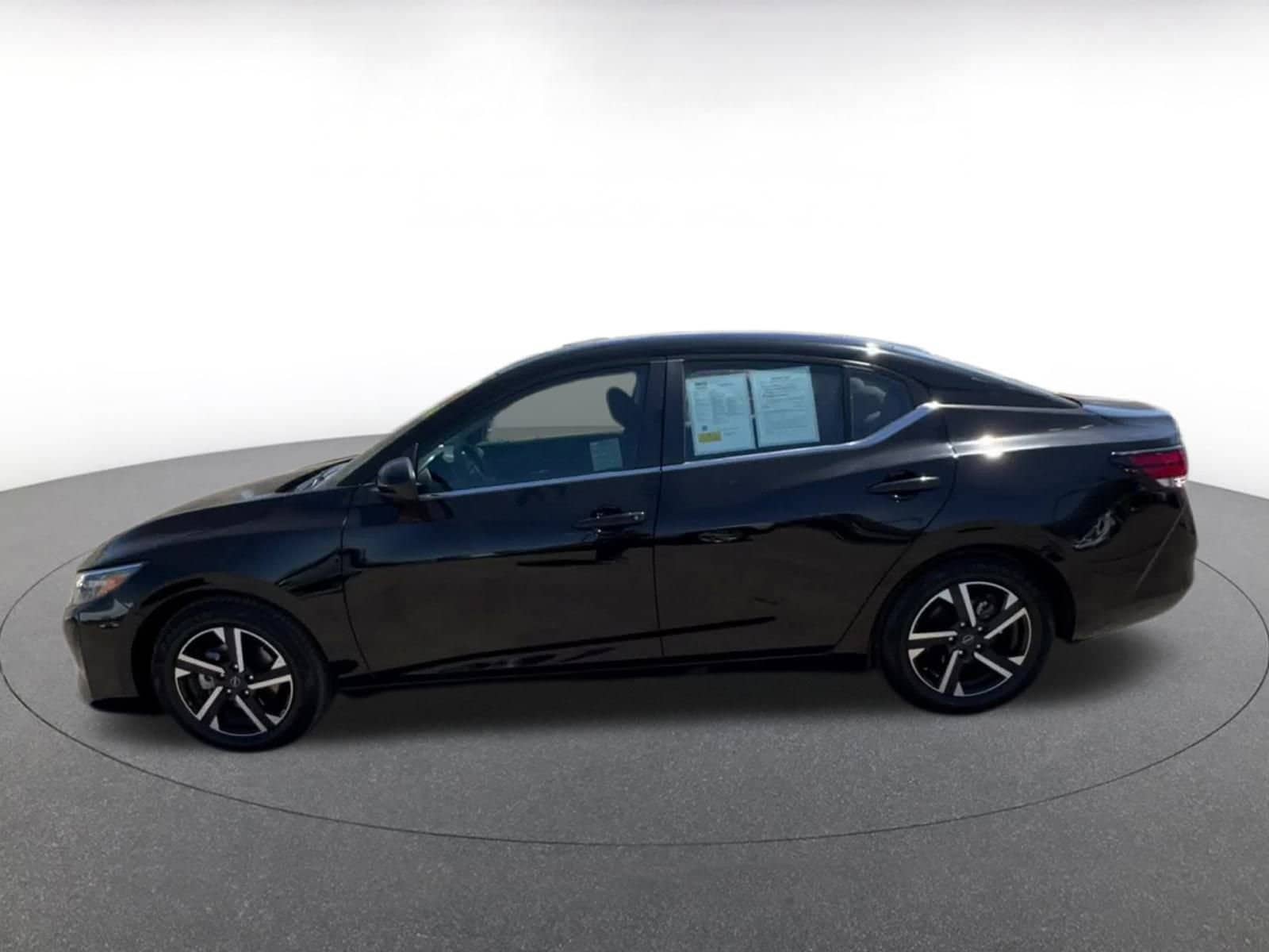 Thumbnail: 2024 Nissan Sentra - 9