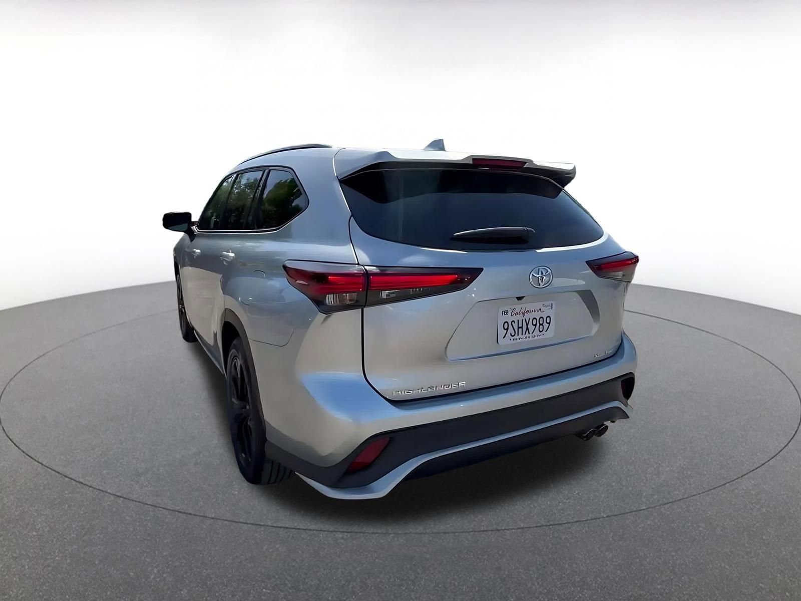 Thumbnail: 2025 Toyota Highlander - 11