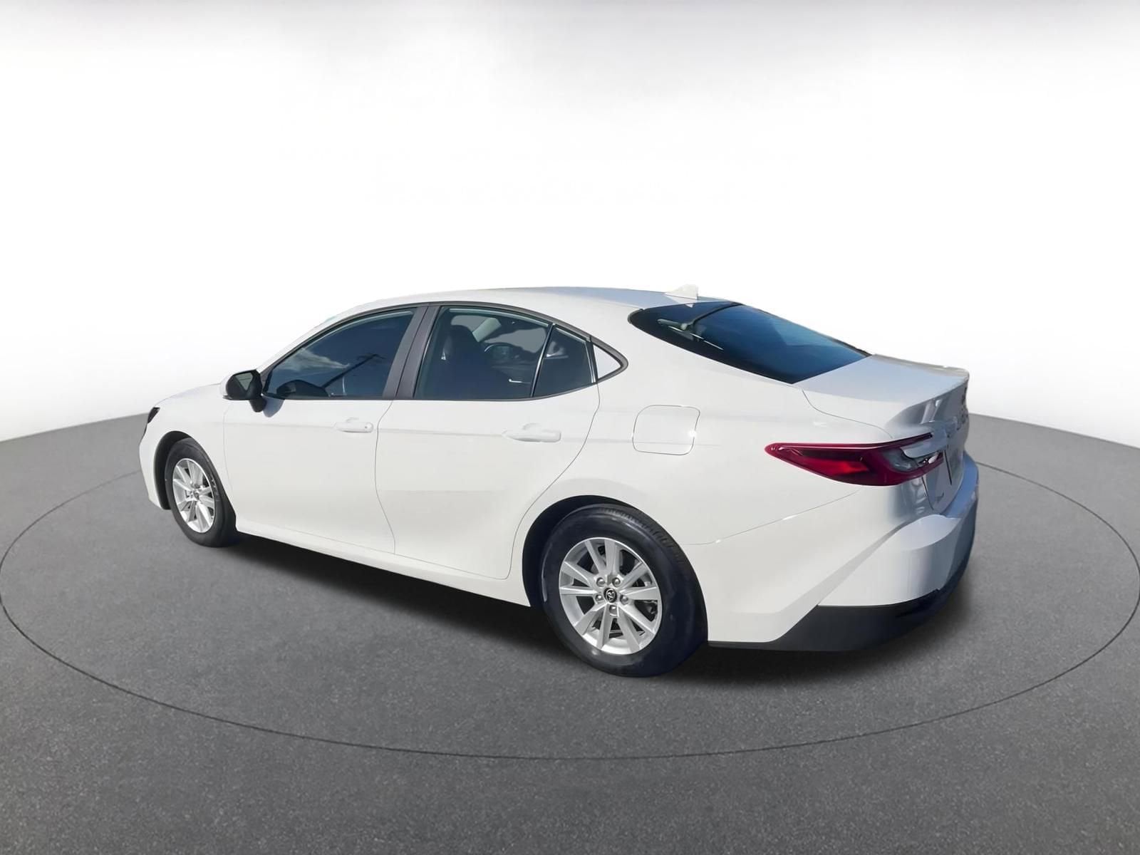 Thumbnail: 2025 Toyota Camry - 10