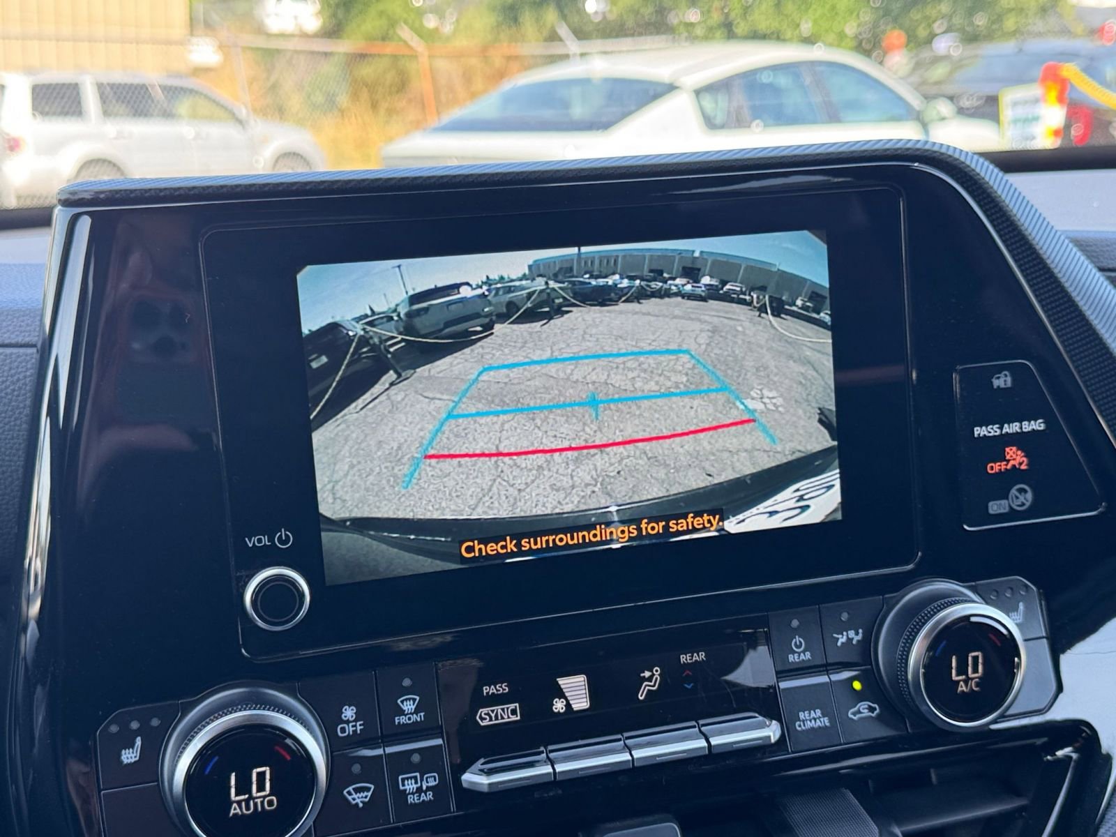 Thumbnail: 2025 Toyota Highlander - 27