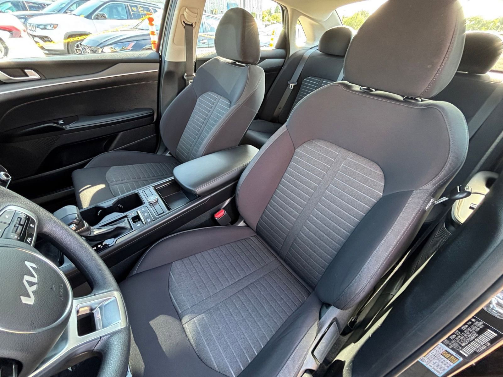 Thumbnail: 2025 Kia K5 - 35