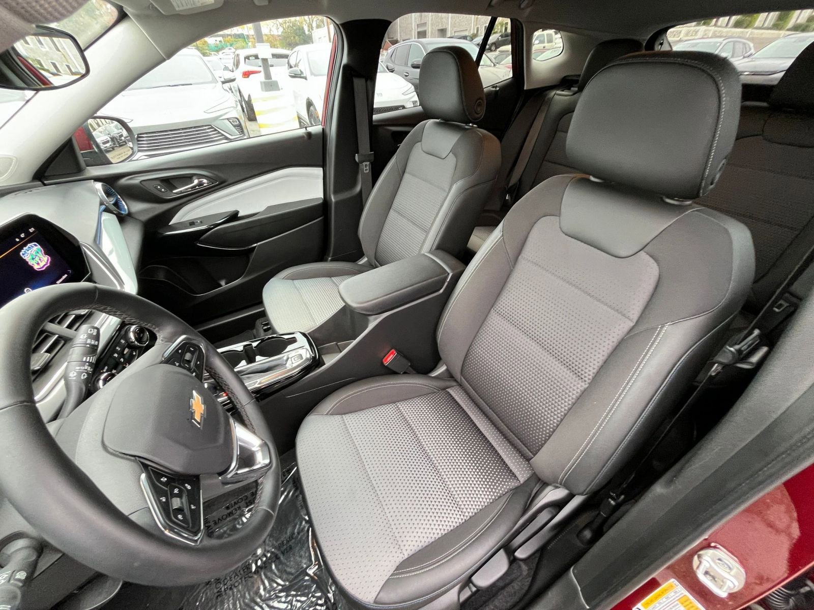 Thumbnail: 2025 Chevrolet Trax - 30