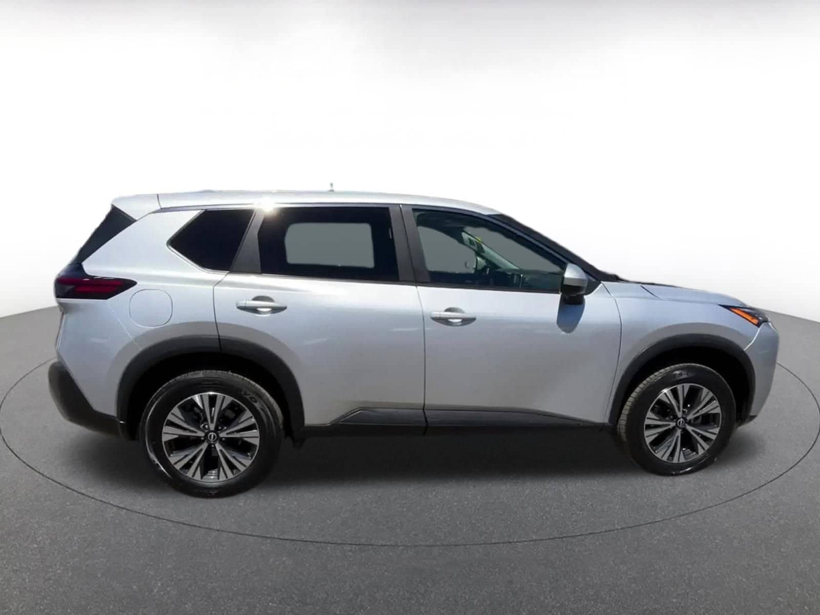 Thumbnail: 2023 Nissan Rogue - 16