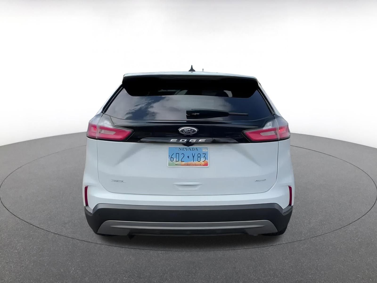 2024 Ford Edge SEL 12