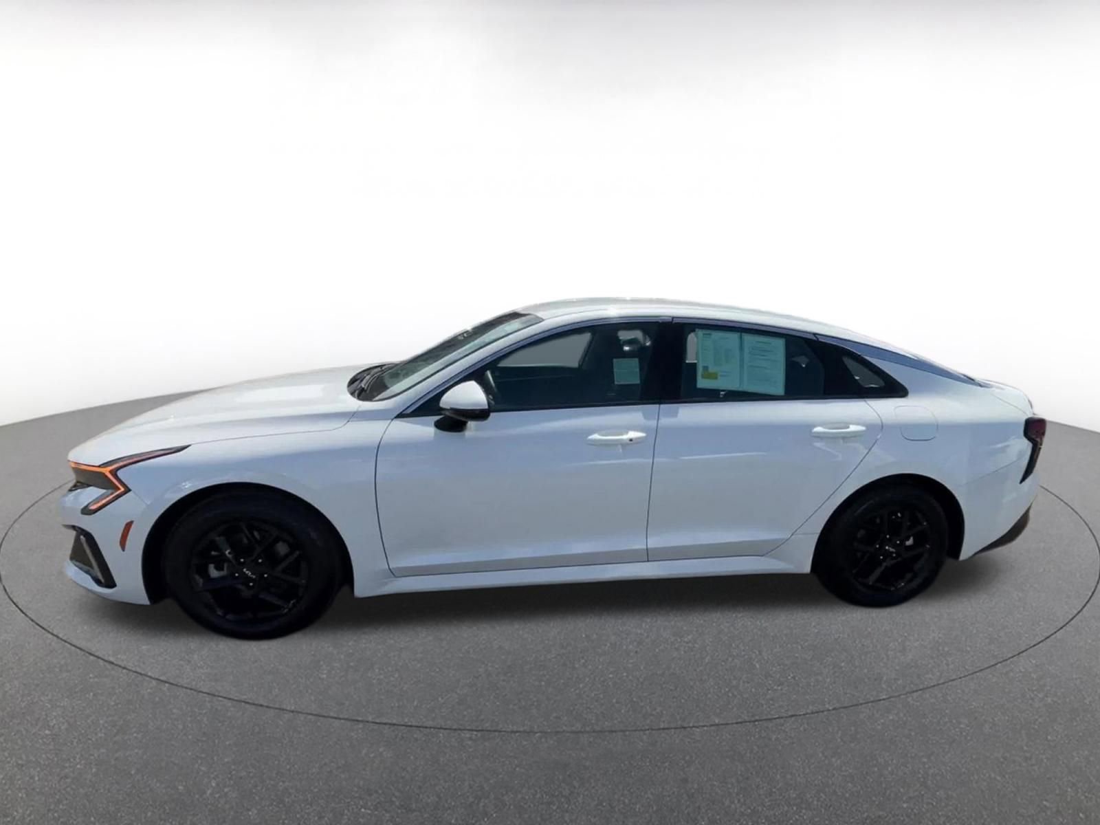 Thumbnail: 2025 Kia K5 - 10