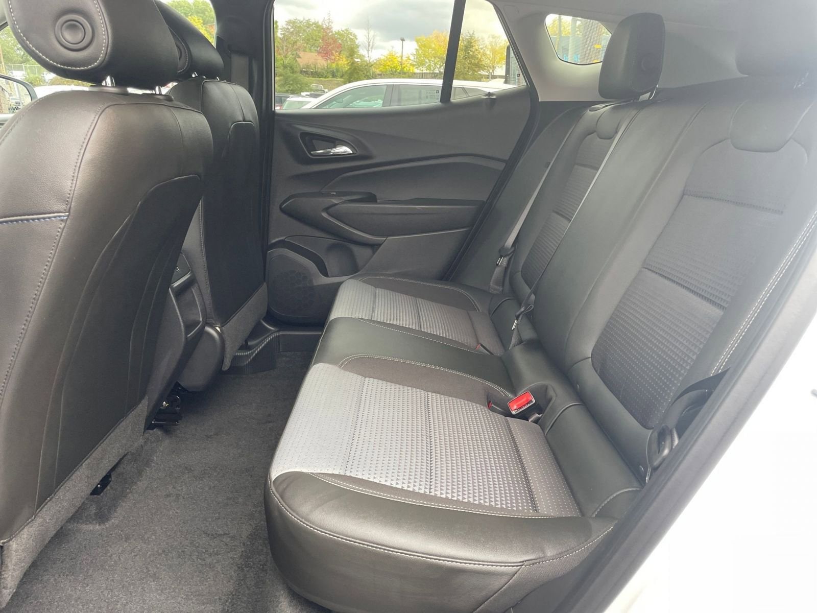 Thumbnail: 2025 Chevrolet Trax - 25