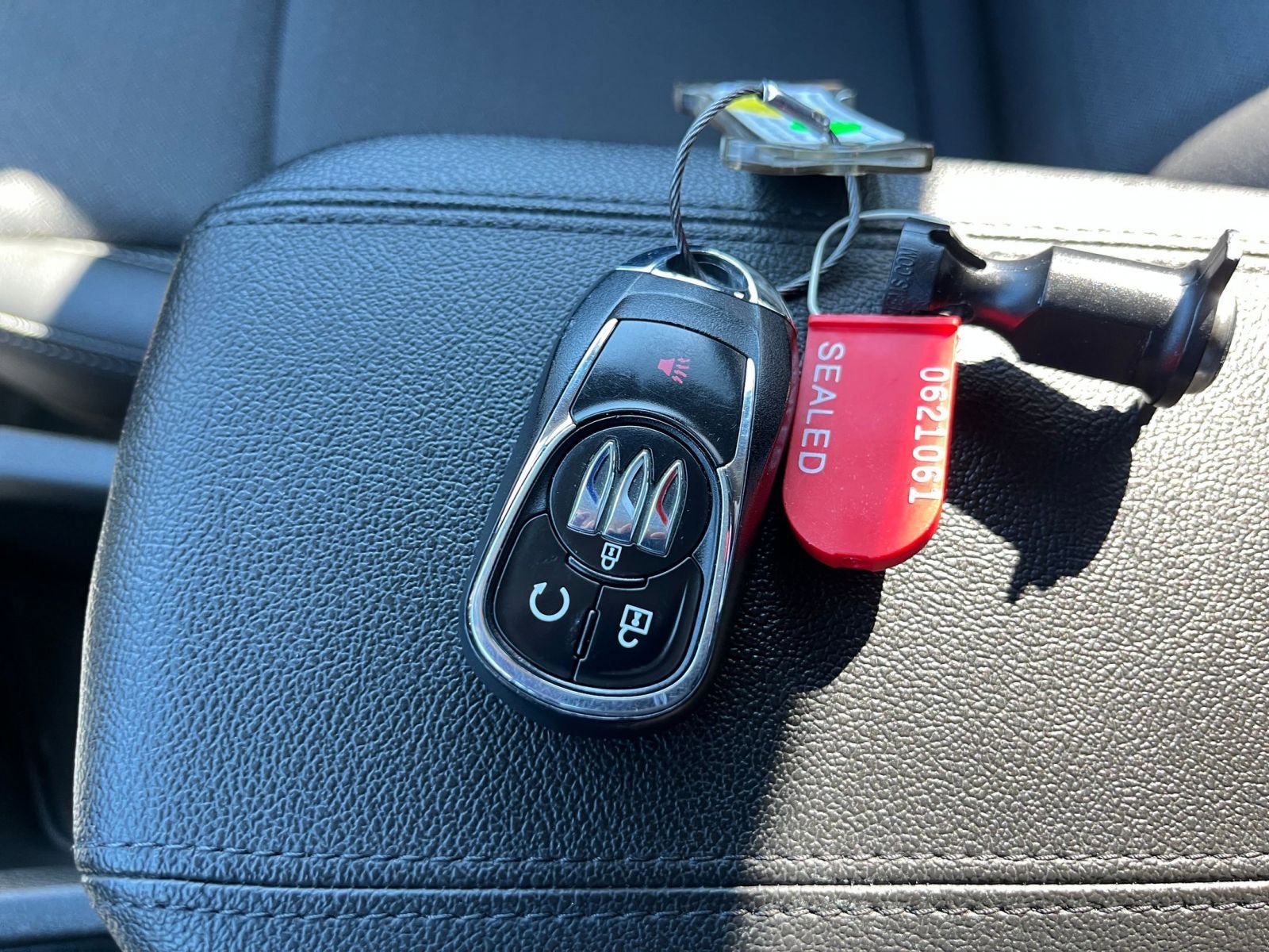 Thumbnail: 2025 Buick Encore GX - 22