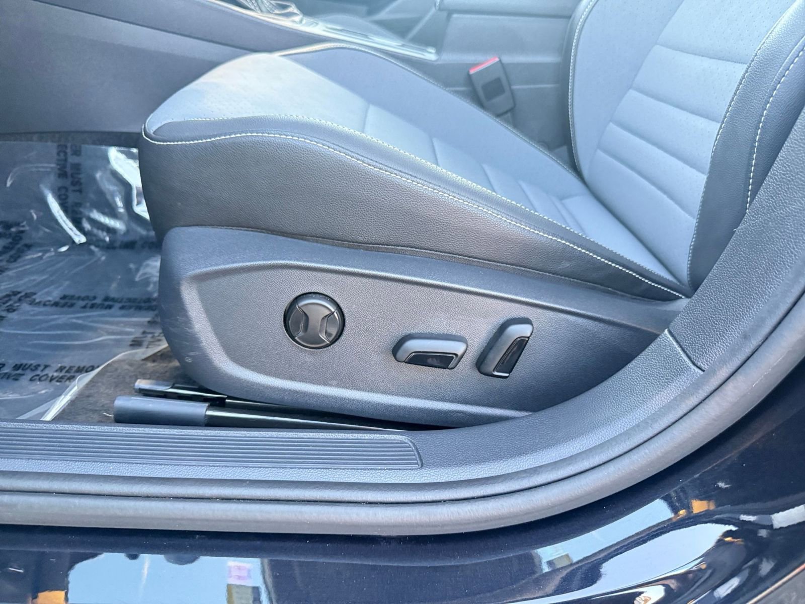 Thumbnail: 2025 Volkswagen Jetta - 22