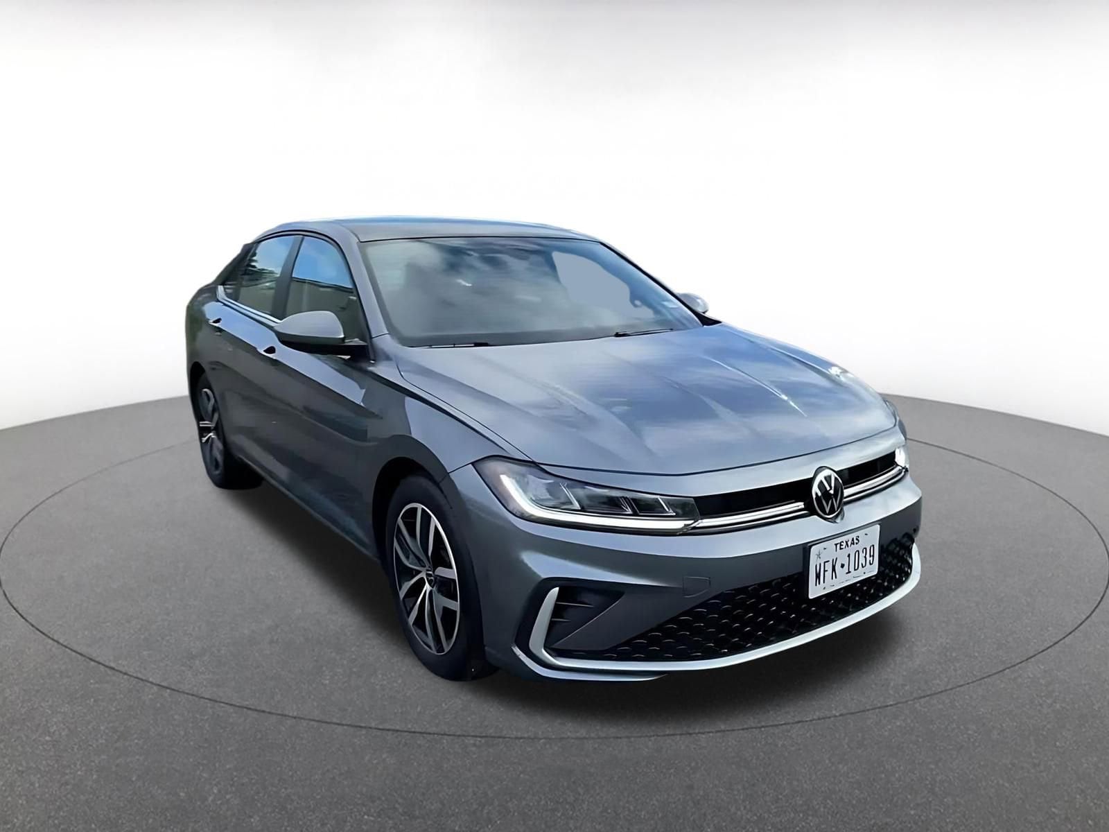 Thumbnail: 2025 Volkswagen Jetta - 3